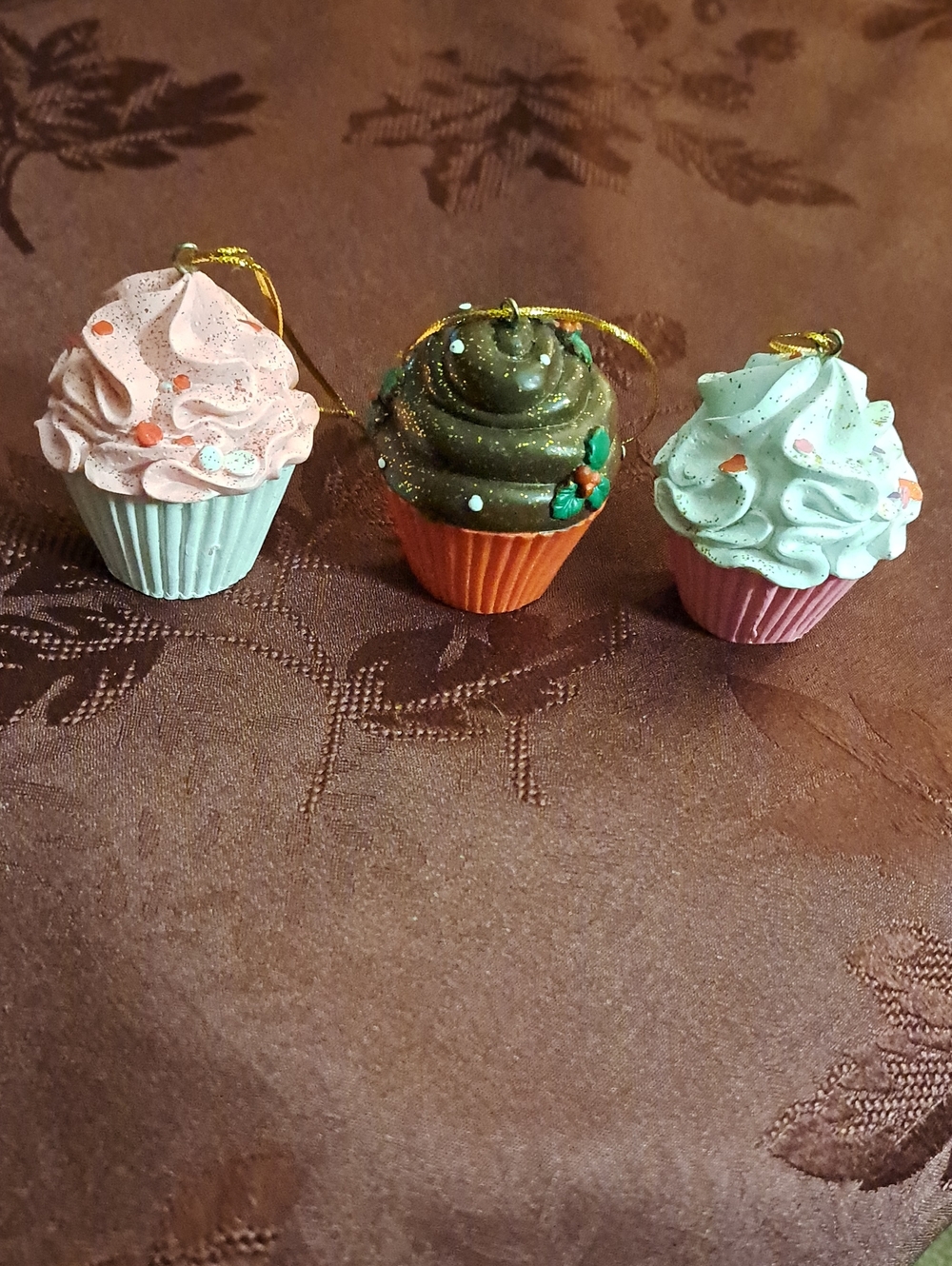 Avon Sweet Treats Mini Cupcake Ornaments Set Of 3/No Box